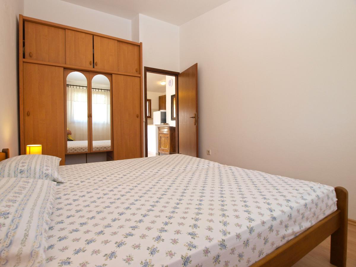 Apartments Luciano 1728 Premantura Extérieur photo