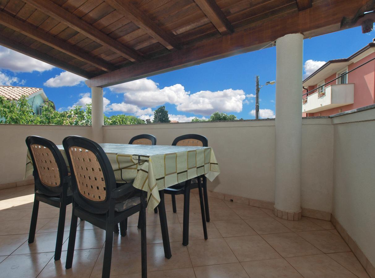 Apartments Luciano 1728 Premantura Extérieur photo